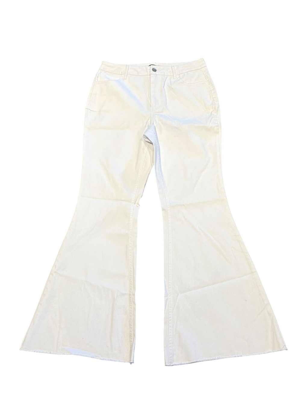 Verona Women’s Size 10 White High-Waist Flared Jeans